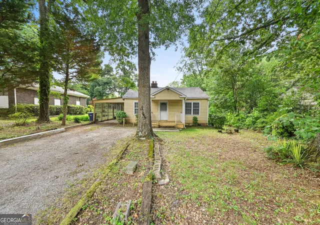 2nd image of 921 Rowland St, Clarkston, GA 30021 | MLS# 10801981