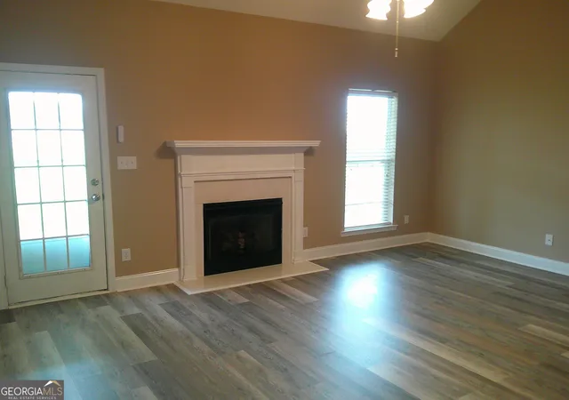 Photo 3 of Sale Pending at 709 Sark Dr, Warner Robins, GA 31088 | MLS# 10835693 | Listing updated on 2026-09-17