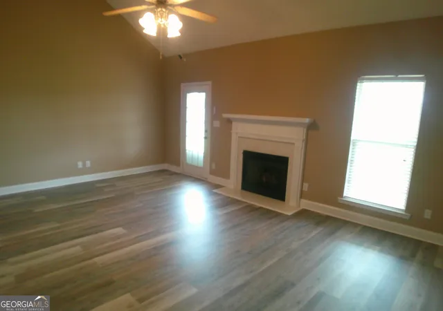 Photo 3 of Sale Pending at 709 Sark Dr, Warner Robins, GA 31088 | MLS# 10835693 | Listing updated on 2026-09-17