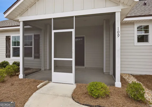 Photo 2 of Single family home for sale at 109 Eva Dr, St. Marys, GA 31558 | MLS# 10817109 | Listing updated on 2026-09-26