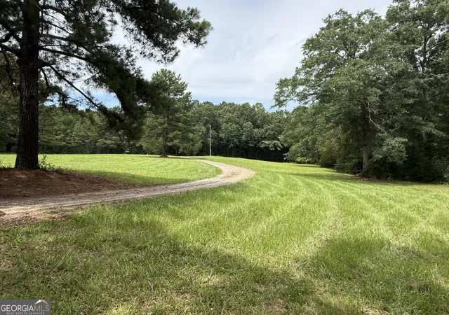 2nd image of 725 Musgrove Rd, Griffin, GA 30223 | MLS# 10786453