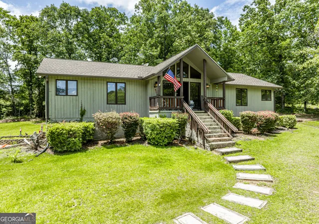 Homes for sale in Milledgeville, GA | 118 Pinecrest Dr Ne, Milledgeville, GA 31061 | MLS# 10792687