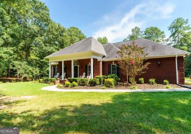 Photo 2 of Single family home for sale at 1175 Shoal Creek Rd, Colbert, GA 30628 | MLS# 10825427 | Listing updated on 2026-10-04