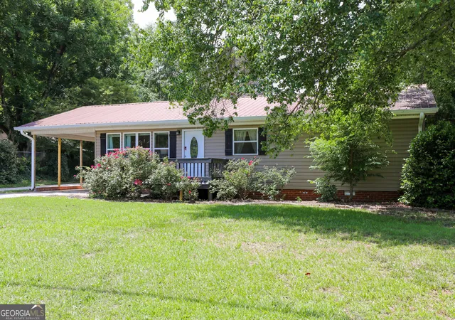 Homes for sale in Hartwell, GA | 303 Vickery St, Hartwell, GA 30643 | MLS# 10781803