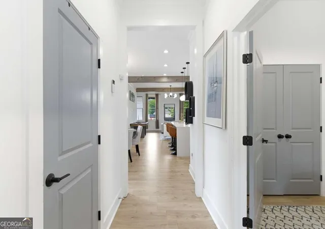 Photo 2 of Single family home for sale at 701 Smith St SW, Atlanta, GA 30310 | MLS# 10758096 | Listing updated on 2026-05-19
