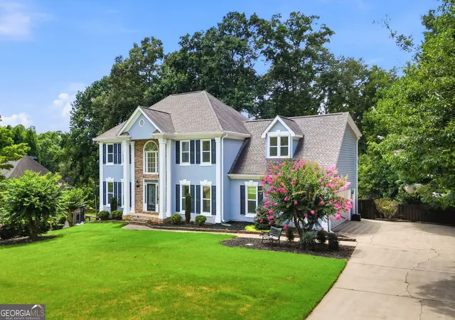 Photo 3 of Single family home for sale at 1039 Avery Crk Dr, Woodstock, GA 30188 | MLS# 10809182 | Listing updated on 2026-08-06