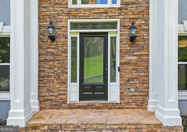 Photo 4 of Single family home for sale at 1039 Avery Crk Dr, Woodstock, GA 30188 | MLS# 10809182 | Listing updated on 2026-08-06