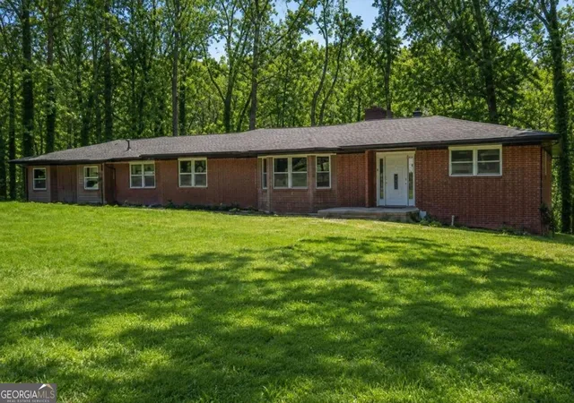 Photo 1 of Sale Pending at 3042 Peek Rd Nw, Atlanta, GA 30318 | MLS# 10822433 | Listing updated on 2026-08-31