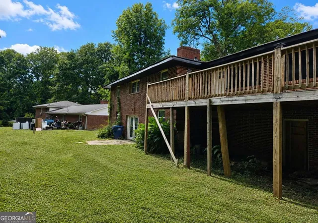 Photo 3 of Sale Pending at 3042 Peek Rd Nw, Atlanta, GA 30318 | MLS# 10822433 | Listing updated on 2026-10-02
