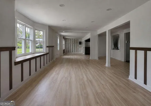 Photo 4 of Sale Pending at 3042 Peek Rd Nw, Atlanta, GA 30318 | MLS# 10822433 | Listing updated on 2026-10-02