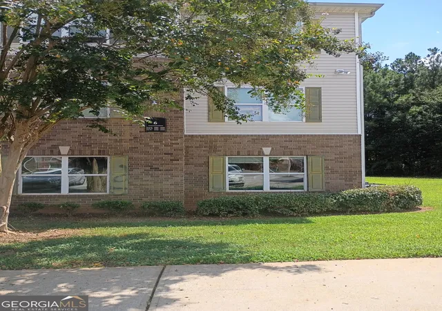 Photo 3 of Condo for sale at 6304 Waldrop Pl, Decatur, GA 30034 | MLS# 10833281 | Listing updated on 2026-08-26