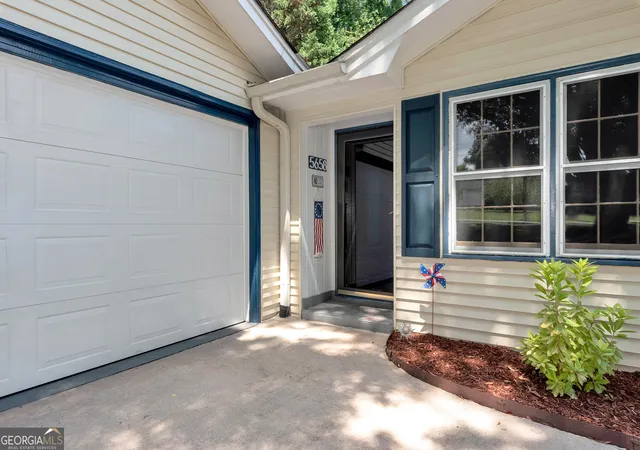 Photo 3 of Sale Pending at 5658 Raintree Tr, Oakwood, GA 30566 | MLS# 10810693 | Listing updated on 2026-09-07
