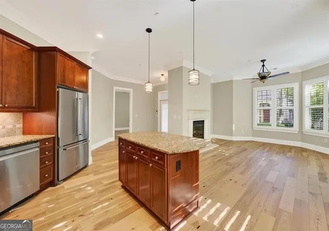 Photo 4 of Sale Pending at 3635 E Paces Cir Ne #1120, Atlanta, GA 30326 | MLS# 10831804 | Listing updated on 2026-08-31
