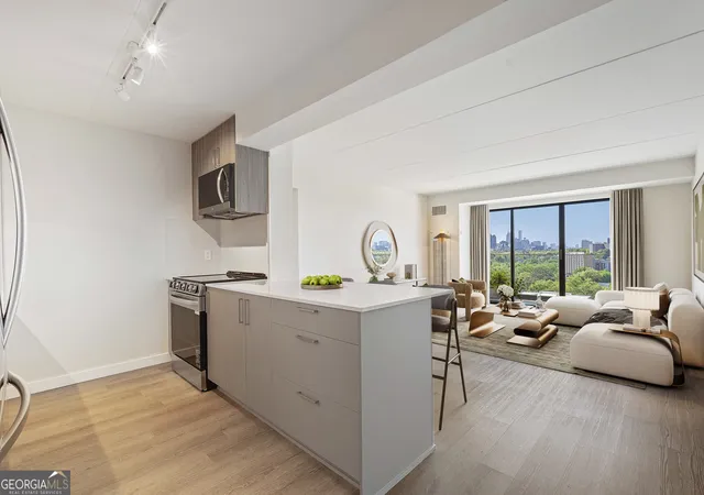 Photo 2 of Sale Pending at 2460 Peachtree Rd NE #904, Atlanta, GA 30305 | MLS# 10803551 | Listing updated on 2026-08-02