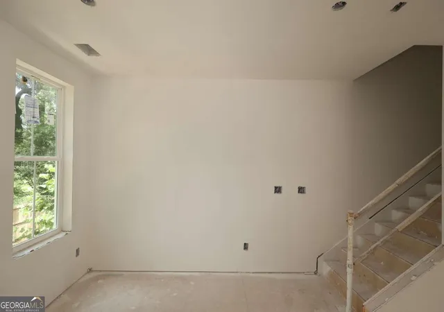 11th image of 646 Memphis Dr, Scottdale, GA 30079 | MLS# 10796461