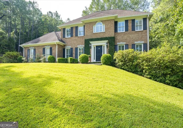 Photo 3 of Single family home for sale at 104 Monticlair Ct, Macon, GA 31210 | MLS# 10823598 | Listing updated on 2026-10-08