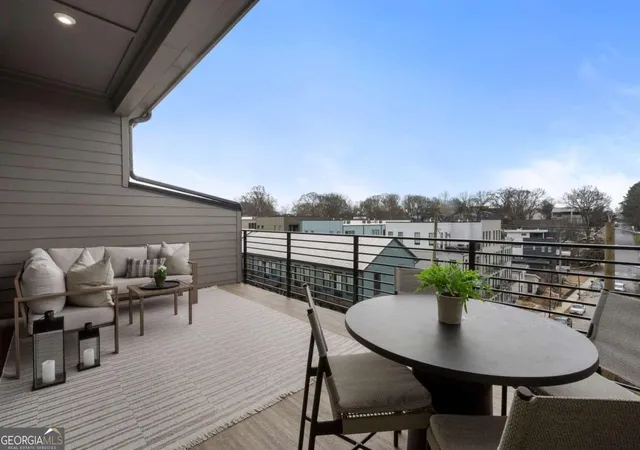 Listing Photo 4 - Condo for sale in building located at 919 Hughley Cir SE, Atlanta, GA 30316 - Unit #72