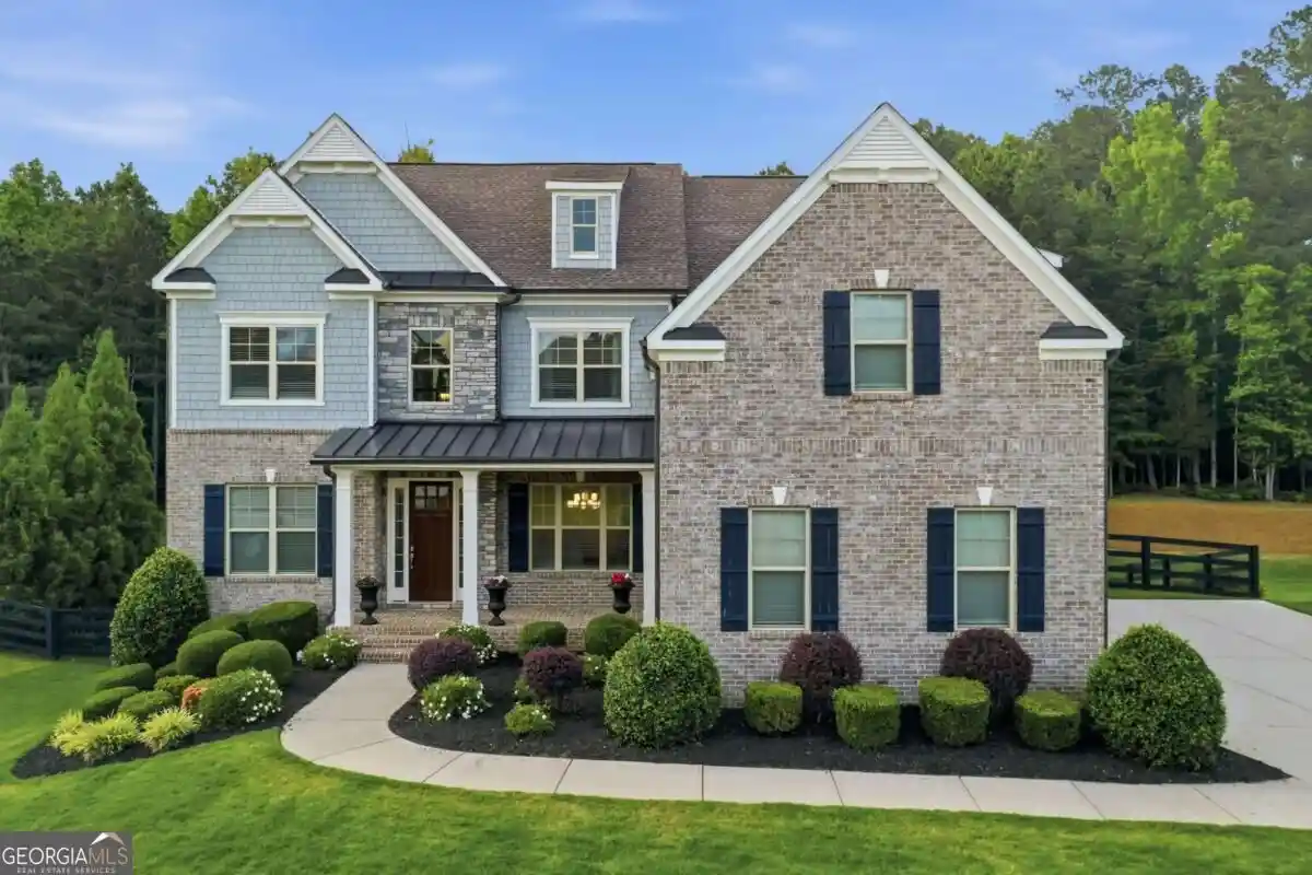 Photo 1 of Mansion for sale at 5475 Summit Oak Dr, Milton, GA 30004 | MLS# 10870691 | Listing updated on 2026-10-23