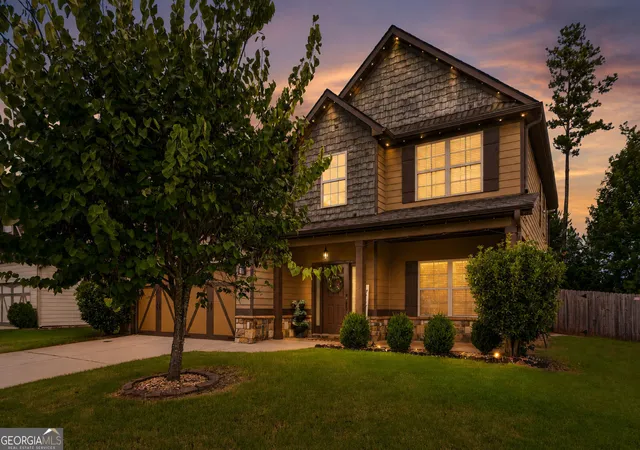 Photo 1 of Single family home for sale at 217 Cliffhaven Cir, Newnan, GA 30263 | MLS# 10822950 | Listing updated on 2026-09-19