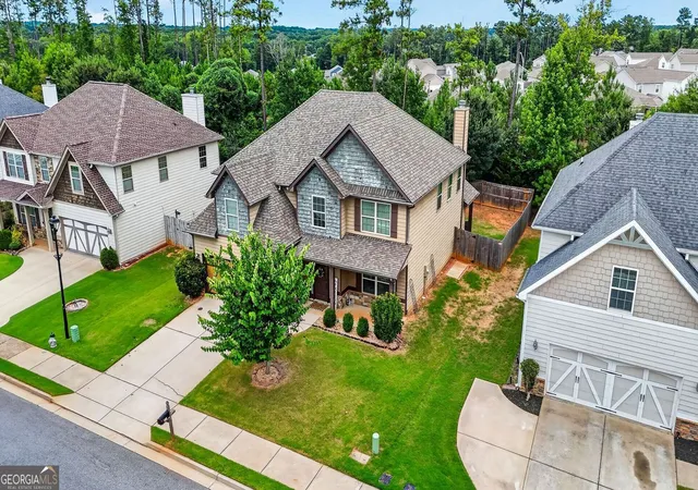 Photo 3 of Single family home for sale at 217 Cliffhaven Cir, Newnan, GA 30263 | MLS# 10822950 | Listing updated on 2026-09-19