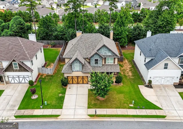 Photo 3 of Single family home for sale at 217 Cliffhaven Cir, Newnan, GA 30263 | MLS# 10822950 | Listing updated on 2026-09-19