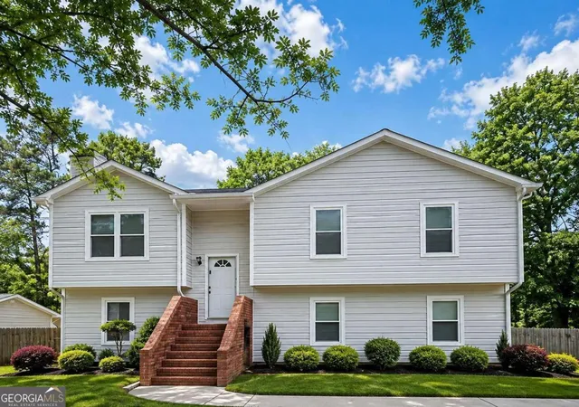 Photo 1 of Sale Pending at 2061 Marshes Glenn Dr, Norcross, GA 30071 | MLS# 10823153 | Listing updated on 2026-09-14