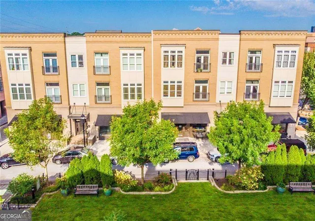 1st image of 933 Garrett St Se #201, Atlanta, GA 30316 | MLS# 10828495