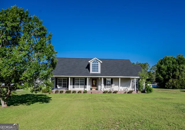 Homes for sale in Waycross, GA | 5625 Wooddell Dr, Waycross, GA 31503 | MLS# 10786015