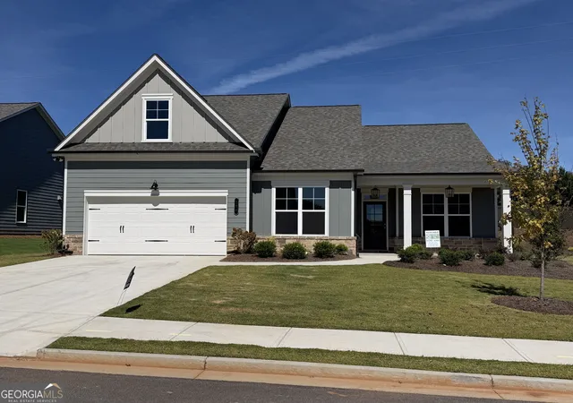Photo 1 of Single family home for sale at 196 Oakdale Rd #36, Jefferson, GA 30549 | MLS# 10852665 | Listing updated on 2026-10-26