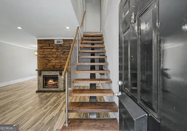 Listing Photo 1 - Condo for sale in building located at 136 Peachtree Memorial Dr Nw, Atlanta, GA 30309 - Unit #RI 5