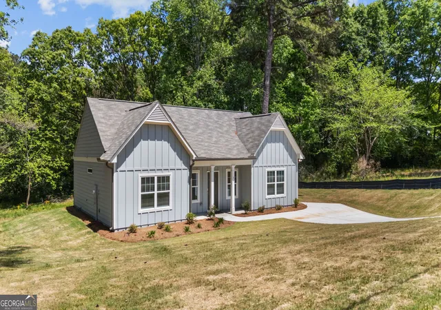 2nd image of 31 Harris Dr #LOT 10, Newnan, GA 30263 | MLS# 10761946
