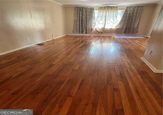 Photo 2 of Single family home for sale at 5055 Crowe Dr, Smyrna, GA 30082 | MLS# 10739230 | Listing updated on 2026-09-08