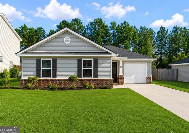 Photo 1 of Single family home for sale at 28 Twin Oaks Pl, Savannah, GA 31407 | MLS# 10774027 | Listing updated on 2026-08-02