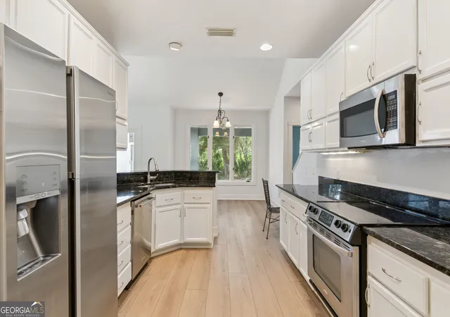 Photo 3 of Single family home for sale at 400 Vassar Point Dr, Saint Simons Island, GA 31522 | MLS# 10807058 | Listing updated on 2026-08-16