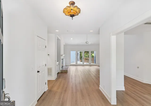 Photo 4 of Single family home for sale at 400 Vassar Point Dr, Saint Simons Island, GA 31522 | MLS# 10807058 | Listing updated on 2026-08-16