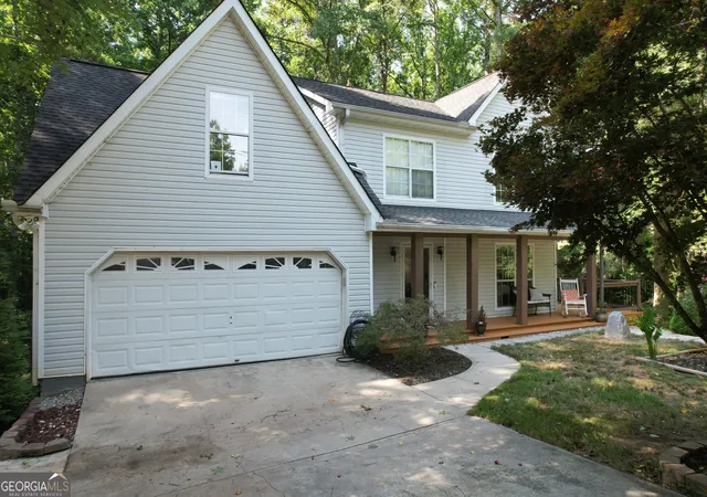 Single family home for sale at 4208 Logans Ter, Loganville, GA 30052 | MLS# 10801192