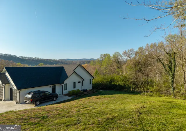 Homes for sale in Blue Ridge, GA | 291 E Second St, Blue Ridge, GA 30513 | MLS# 10728038