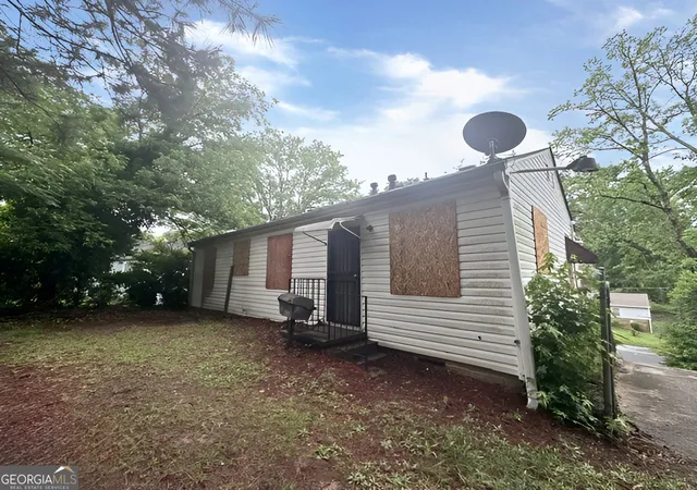Photo 3 of Single family home for sale at 2103 Penelope St Nw, Atlanta, GA 30314 | MLS# 10774537 | Listing updated on 2026-09-21