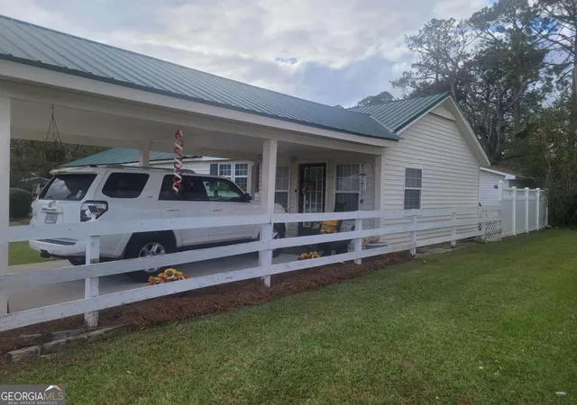 2nd image of 30 S Mccrorie St, Baxley, GA 31513 | MLS# 10793695