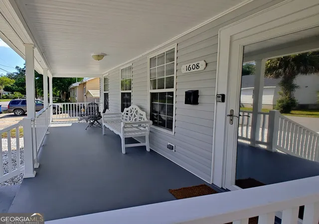 3rd image of 1608 Monck St, Brunswick, GA 31520 | MLS# 10794897