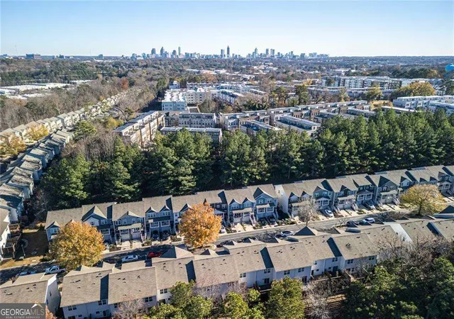 Photo 14 of Townhouse for sale at 2059 Liberty Ct Nw, Atlanta, GA 30318 | MLS# 10791412 | Listing updated on 2026-08-21