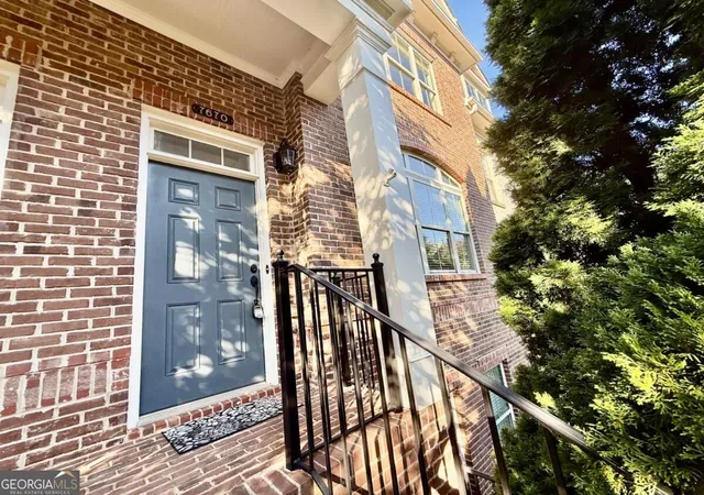 2nd image of 7670 Willoughby Ct, Alpharetta, GA 30005 | MLS# 10830406