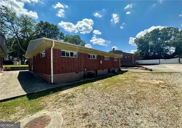 2nd image of 718 Hill St, Forest Park, GA 30297 | MLS# 10791274