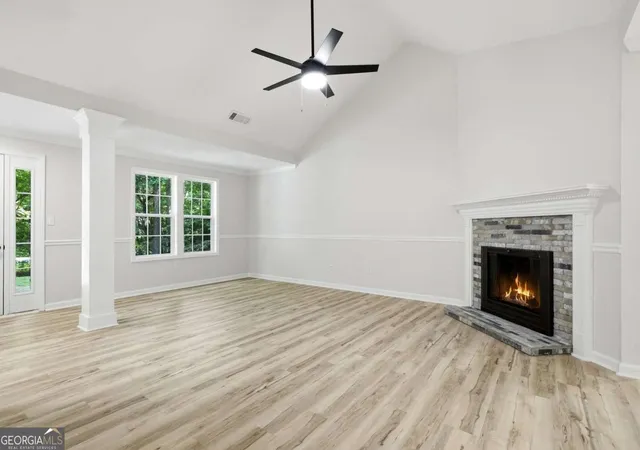 4th image of 1994 Atha Woods Dr, Monroe, GA 30655 | MLS# 10799341