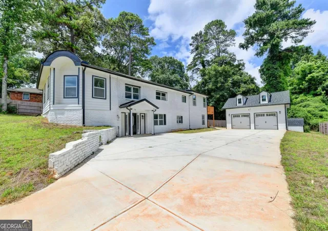 2nd image of 3178 North Druid Hills Rd, Decatur, GA 30033 | MLS# 10812701