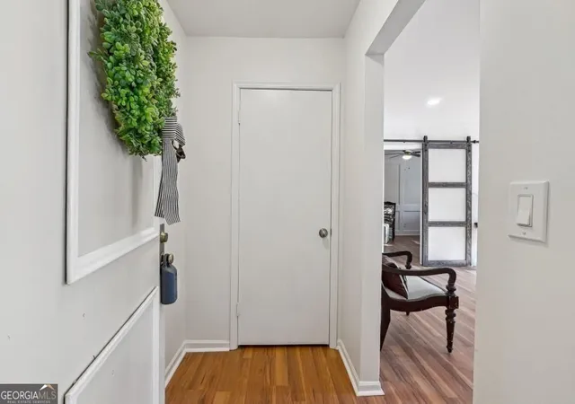 Listing Photo 4 - Condo for sale in building located at 6851 Roswell Rd, Atlanta, GA 30328 - Unit #N-20