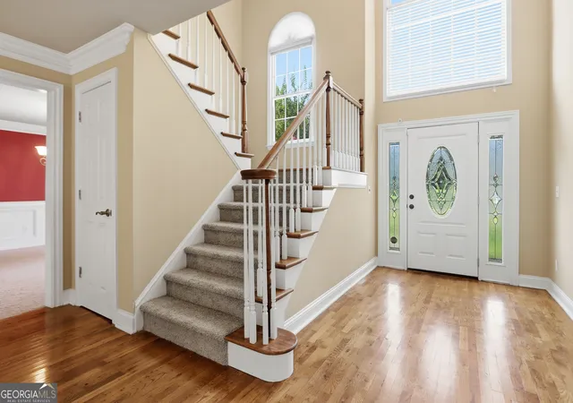 Photo 3 of Sale Pending at 2416 Westport Cir Sw, Marietta, GA 30064 | MLS# 10802560 | Listing updated on 2026-09-01