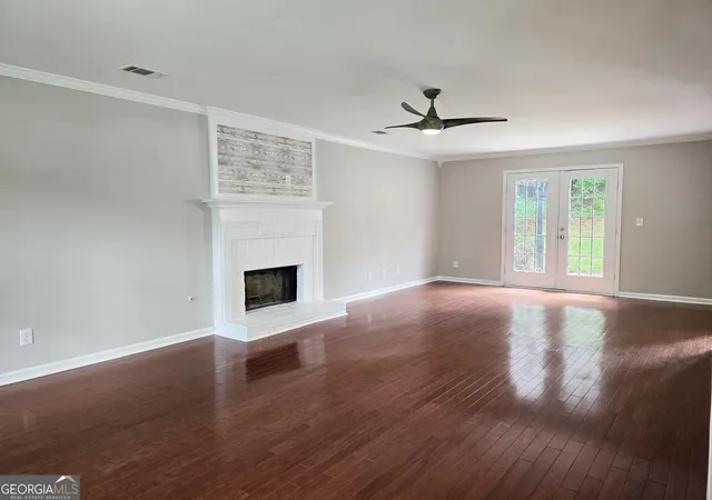 Photo 2 of Single family home for sale at 410 Mckenzie Dr, Stockbridge, GA 30281 | MLS# 10779180 | Listing updated on 2026-10-01