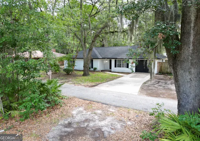 Photo 1 of Sale Pending at 822 Lakeview Ct, Hinesville, GA 31313 | MLS# 10808522 | Listing updated on 2026-10-24