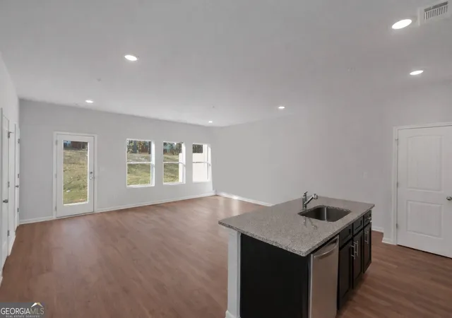 2nd image of 5428 Biltmore Dr, Atlanta, GA 30349 | MLS# 10796922
